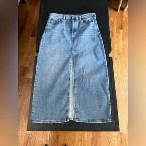 DKNY high rise maxi skirt size 32